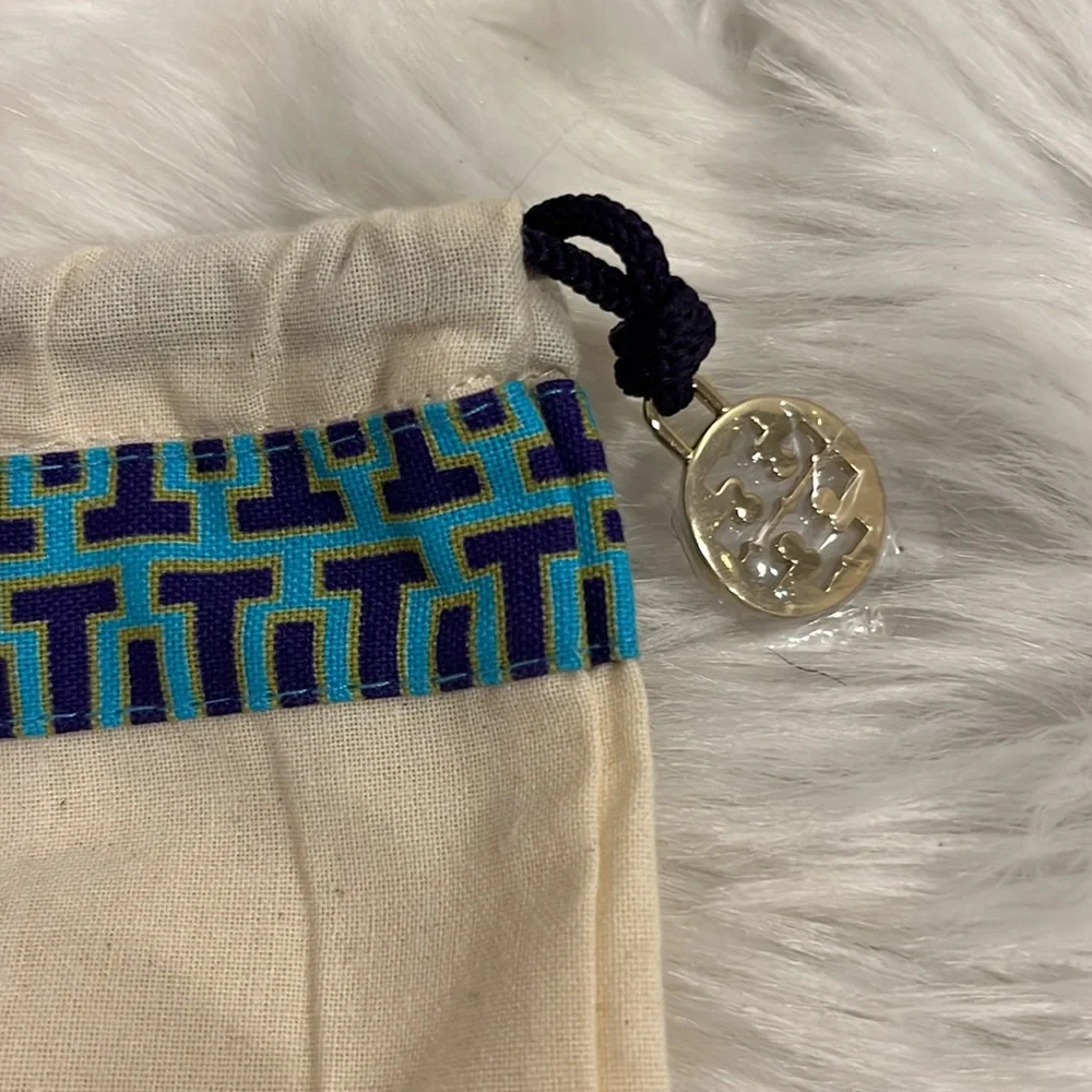 Tory Burch cream dust shoes wallet bag